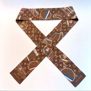 AUTHENTIC LV TRUNKS MONOGRAM BANDEAU